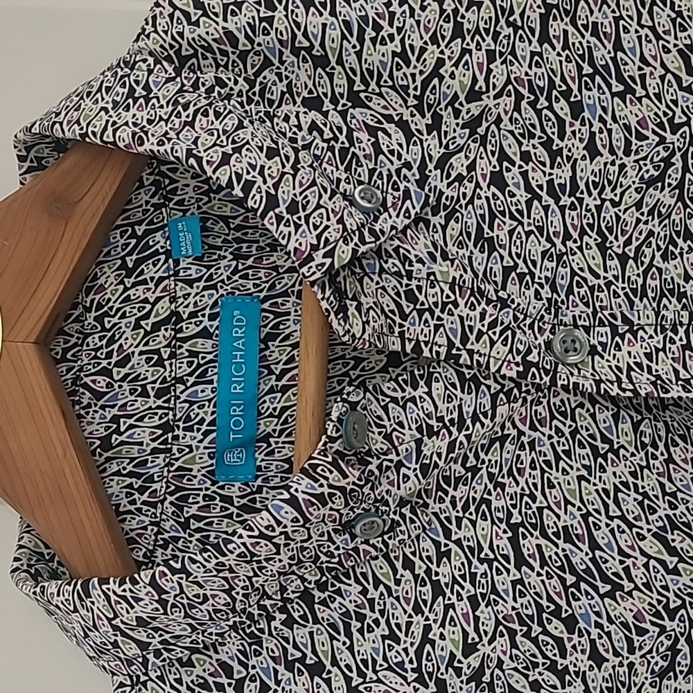 Tori Richard Cooleidoscope Technology Button Down